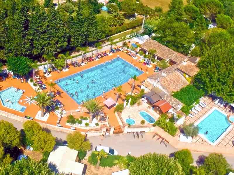 camping piscine aups